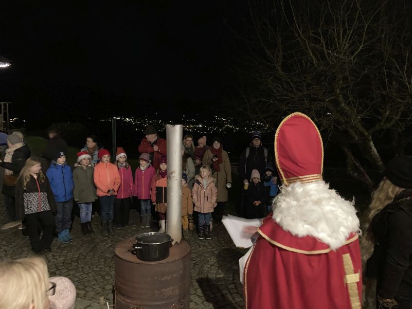 Besuch des Nikolauses bei der Kindergruppe  am 07.12.2024 und anschließend Adventfeier in Elvira´s Kaffeestüberl